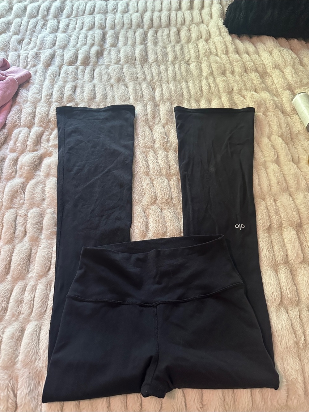 Alo Yoga Airbrush Black Flare Yoga Pants - Women Medium - Picture 5 of 5